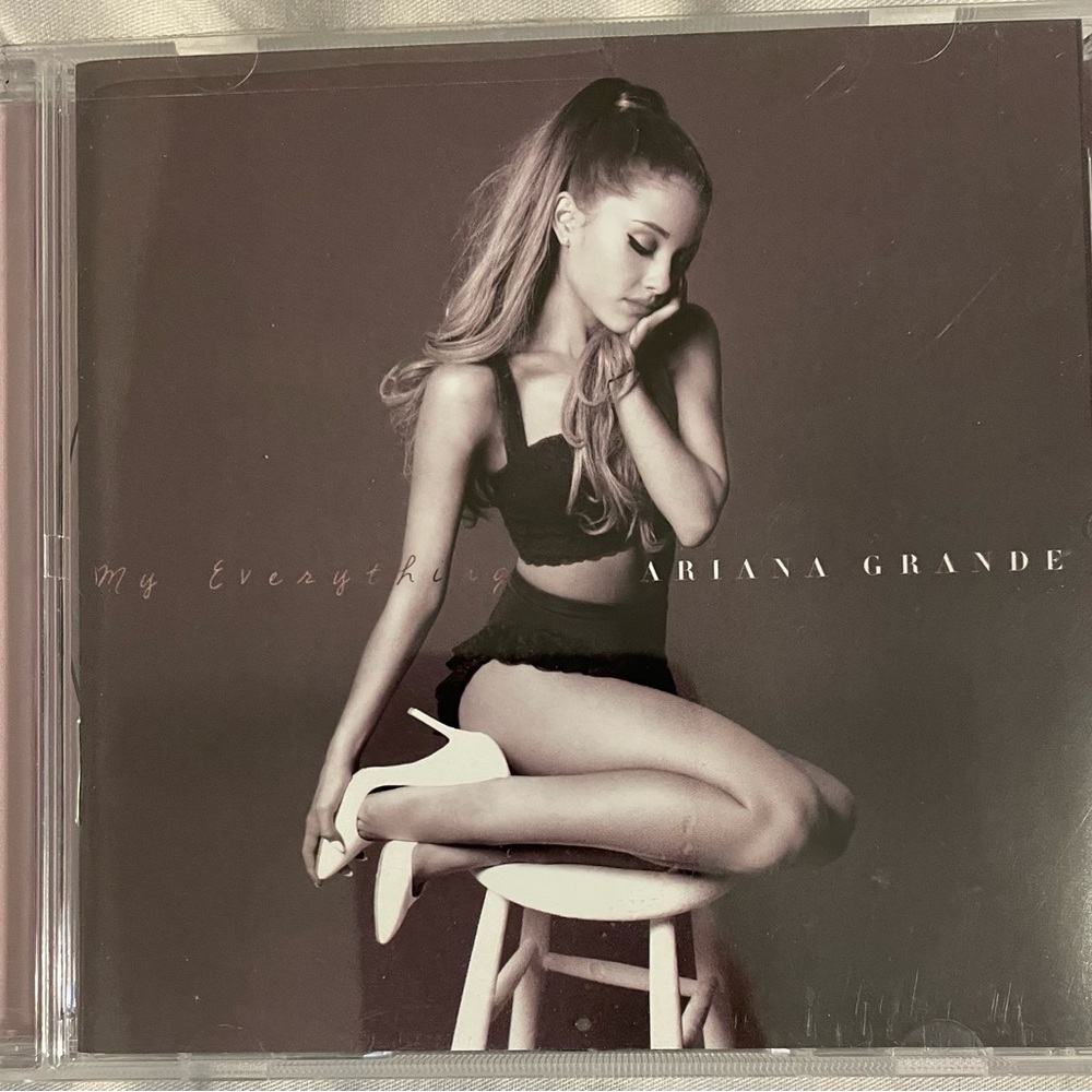 Ariana Grande CD